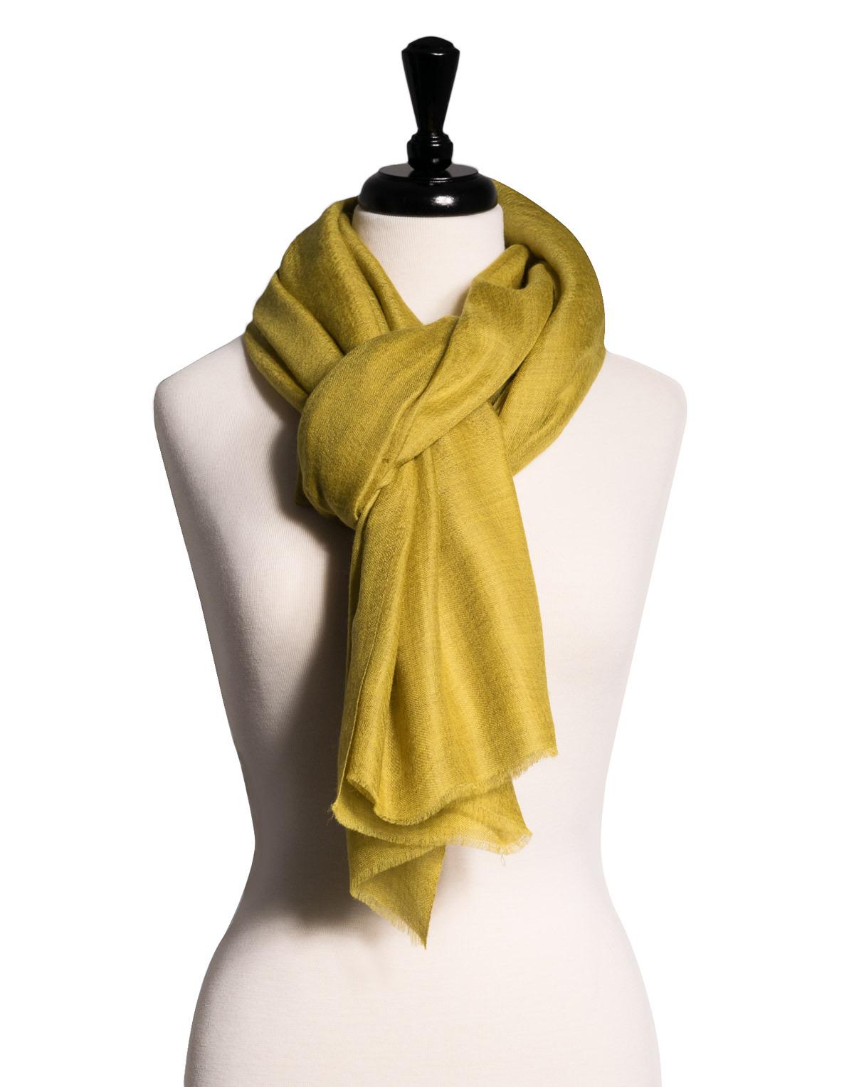 Ceylon Yellow by Ezma